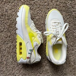 Nike Air Max 90 Se Princess Charming Women’s size 9 shoes